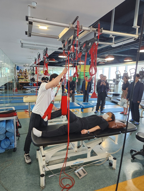 포티움 연구소 엄성흠 교수, 스포츠재활 전문병원서 시연회 개최