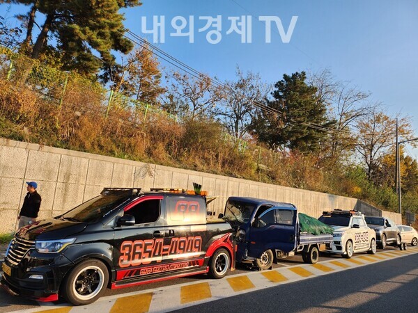 호남고속도로 전주구간 4중 추돌...6명 부상