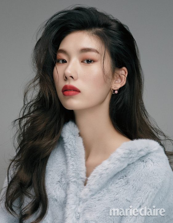 퍼 자켓과 어울리는 우아한 헤어스타일링 TIP