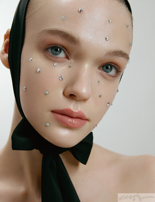 [makeup] 화려한 주얼리와 뷰티 룩의 만남 Jewels on Face