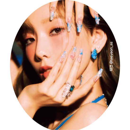 [nail] 셀럽들의 SNS에서 찾은 네일 답안지