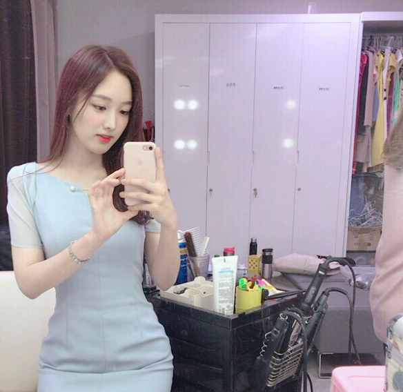 김세연, 무결점 피부와 날씬한 몸매 눈길 항상 볼 때 마다 예쁘다는 말밖에 나오지 않아요  