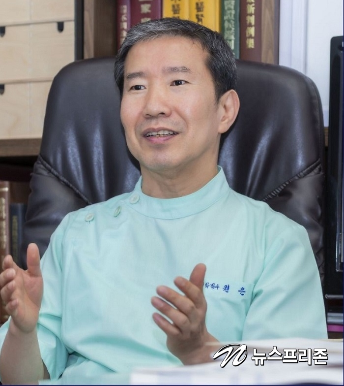 父 의사업실패, 母의 중풍.. 절망에서 발견한 한의사의 길