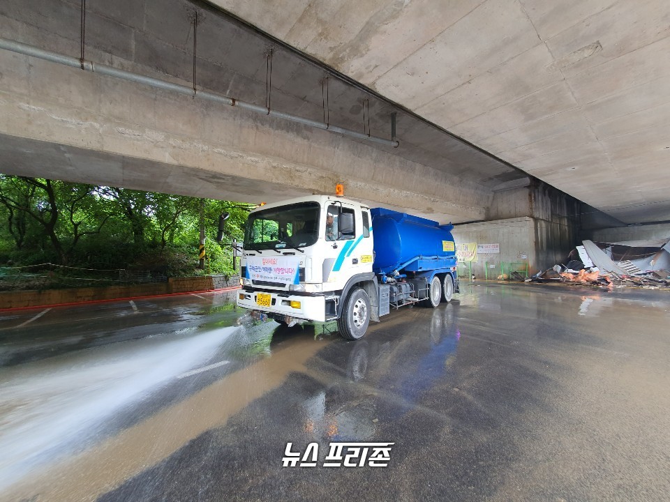 구례주민·적십자 회원, 구례군도로 및 청소작업에 구슬땀