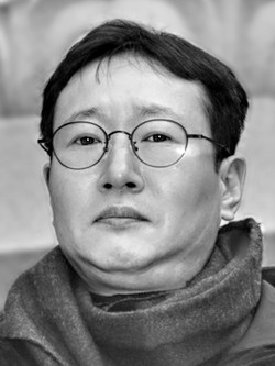 연극 미스터 쉐프 - 유쾌한 웃음과 반전의 풍미가 가득한 전투코미디
