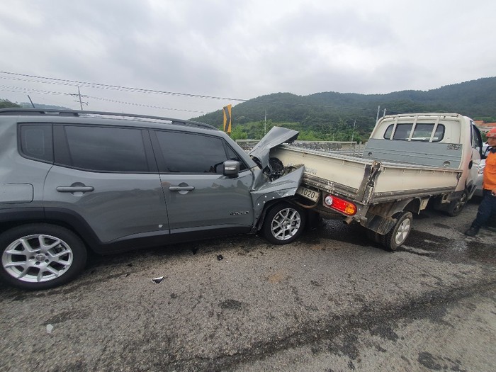 충남 서산서 5중 추돌사고...5명 경상
