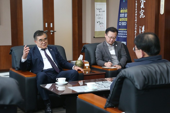 김기웅 서천군수, 해양바이오 산업 발전 상호협력방안 모색