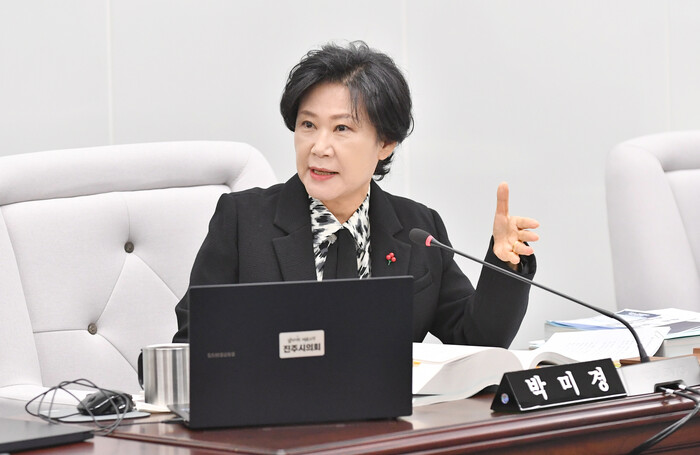 진주시 화물차공영차고지 시내버스 정류장 이전 설치