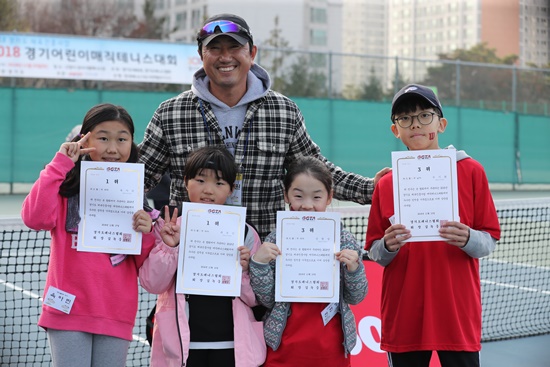 우리는 테니스에 목말라요