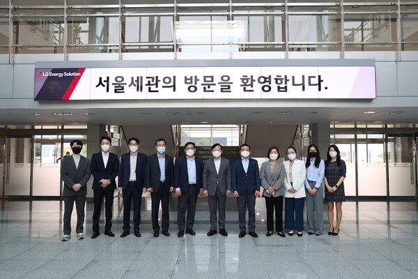 서울본부세관, LG에너지솔루션 오창공장 찾아 K-배터리 애로 청취