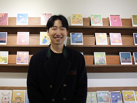 연남파출소에 우리 이웃 그린 그림비 “담요 같은 그림으로 세상에 온기를”
