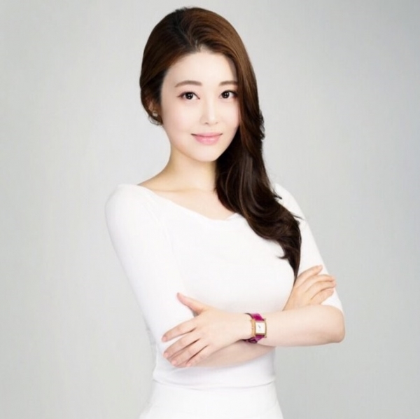 네일과 사주의 신묘한 혼종으로 네일 시장에 출사표, 룰루줄리