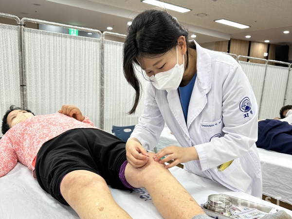 자생의료재단, 전남 나주  300여명 농민들 대상 한방 의료봉사 실시