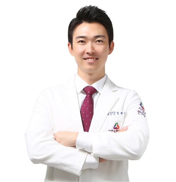 반복되는 생리통, 몸의 신호로 인식해야…정현섭 안산 사랑인한의원 원장 인터뷰