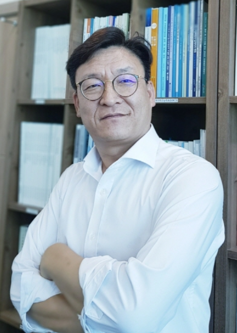 제이비컴 신의수 대표, 진로이음 통해 행복을 말하다