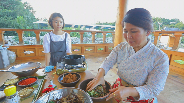[EBS 한국기행] 경북 예천 송담마을 종가에서 먹는 가을 보양식 추어탕 맛은?