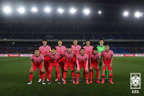 [한국 축구 국가대표 일정] 벤투호 국가대표팀, 한일전 친선경기서 0대 3 패배