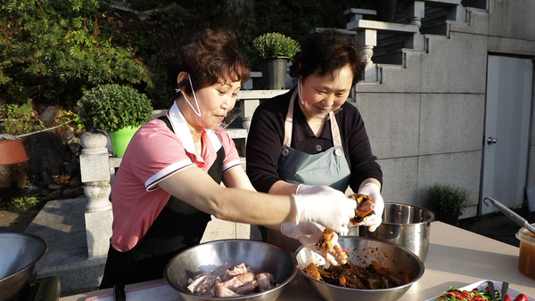 군위-어머니의 손맛 밀키트, 강릉-홍게장, 인제-김치, 홍천-전통주…한국인의 전통 밥상