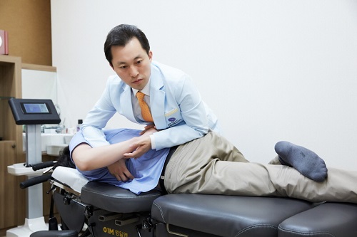 나들이 늘면서 교통사고 증가… 한의원 치료로 도움 받을 수 있어