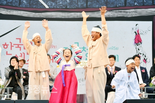 논산시전통두레풍물보존회, 한국민속예술축제 대상