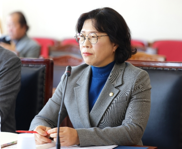 김명숙 천안시의원 고령운전자 위한 지원 필요해