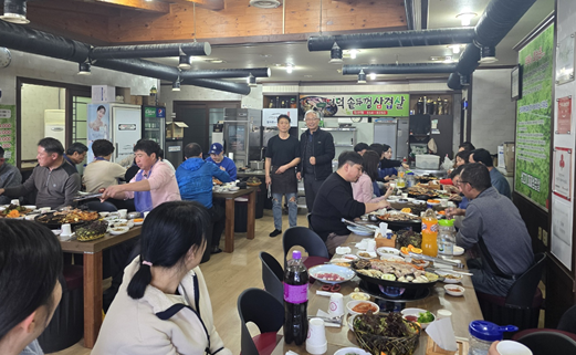 조치원 더덕솥뚜껑 삼겹살, 행복드림플러스에 이웃사랑실천