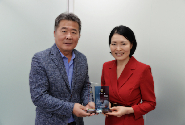 새롬에프에스(주), 지역이웃·사회 공헌 감사패 받아