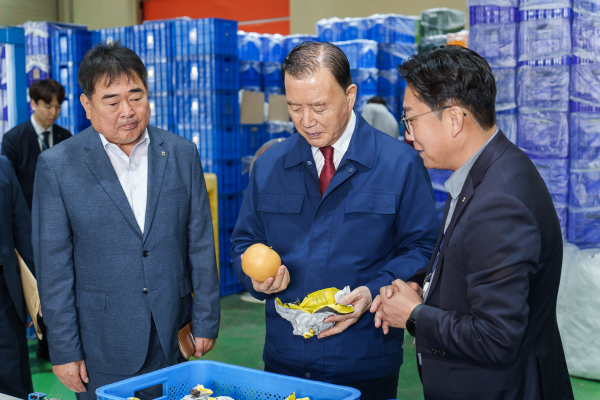 aT, 나주 배 수출 현장 찾아 농가 소득증대 방안 모색