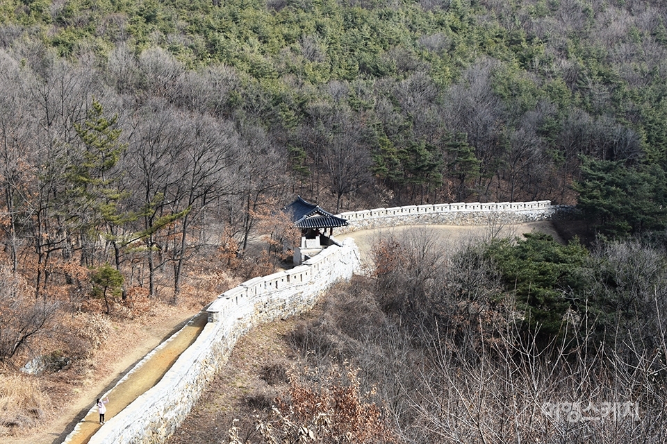 [체험여행] 역사 담긴 산성길 걷고 탕! 탕! 사격 체험과 신나는 테마파크까지…이번 주말, 문경 어때요?