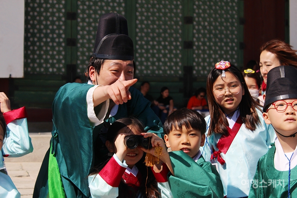 [관광벤처기업 탐방⑥] 똑같은 해설 투어가 아니라 입체적인 이야기를 만들어요 최지연 에이치스토리컨설팅 대표