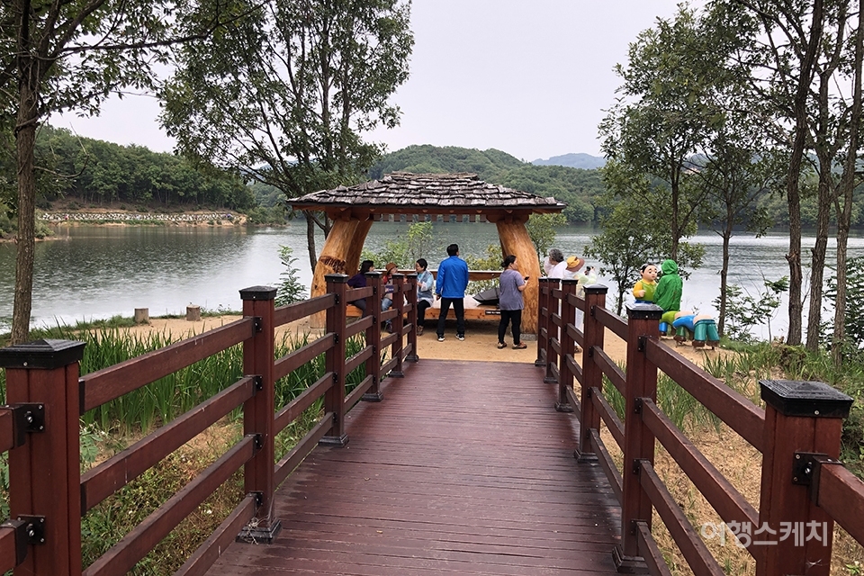 [청정지역 시골 여행 ①] 첩첩산중 운무가 그려내는 한 폭의 수채화, 횡성 고라데이마을