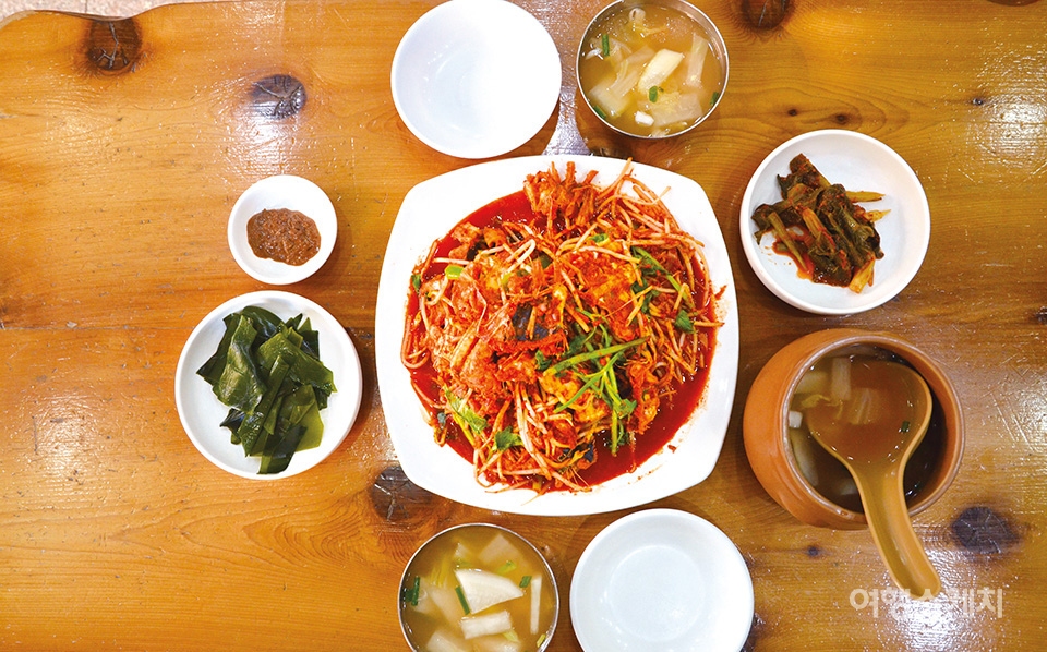 [소문난 먹거리촌 ④]외모는 못났어도 맛과 영양은 으뜸 창원마산 오동동 아구찜 거리