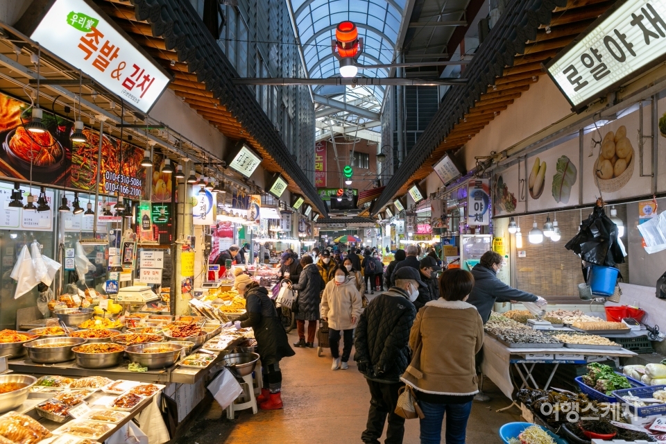[시장 탐방] 먹거리 볼거리가 넘쳐나는 수원의 별별 시장