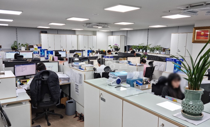 [포토] 5월, 세무사 사무실은 야근하는 달…불 밝힌 참세무법인