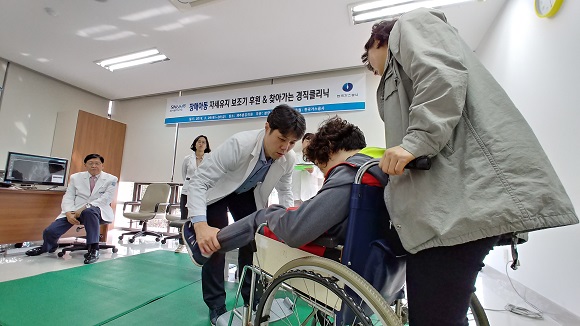 제주춘강의원, 장애아동 대상 무료진료 봉사