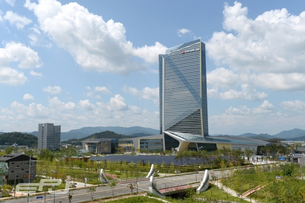 한국전력기술, 체코 TES와 신규원전사업 협력 MOU 체결