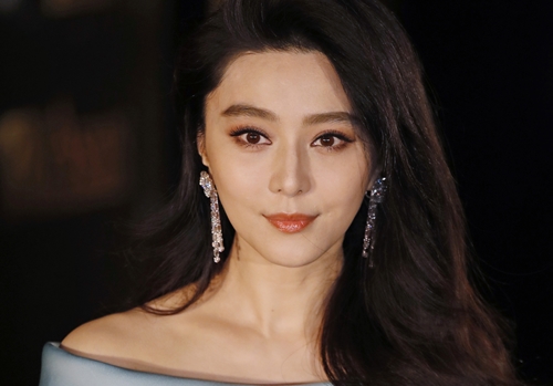 판빙빙 100억원 은닉?...이중계약·탈세 혐의로 출국금지설 제기