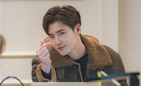 로맨스는 별책부록 이종석, 카메라 밖에서도 잔망미 뿜뿜! 설렘은 별책부록