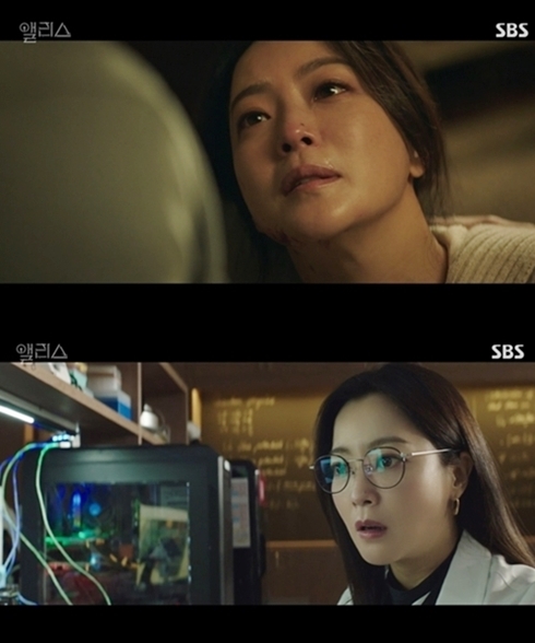 앨리스 주원, 시간여행후 예언서 존재 알았다...김희선, 시간여행 비밀 접근