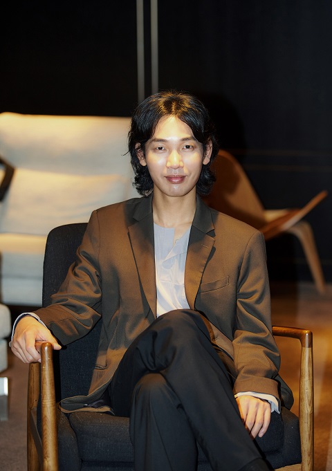 [인터뷰] 럭키 몬스터 김도윤 연상호 페르소나? 기회 주신 것만으로 감사