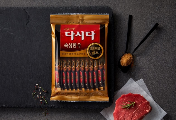 CJ제일제당, 숙성한우·멸치디포리 다시다 프리미엄 골드 2종 출시
