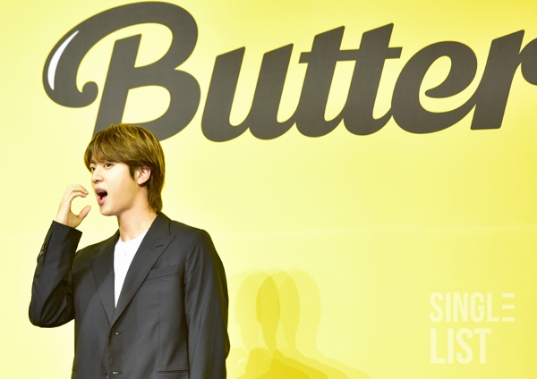 [포토] 방탄소년단 진 버터로 컴백