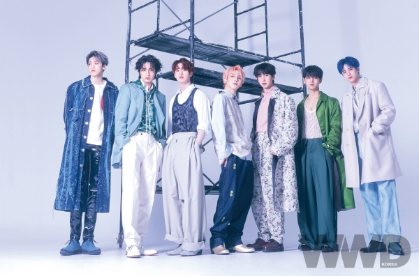 펜타곤, WWD 코리아 스페셜 화보 공개…화려한 패션 완벽소화