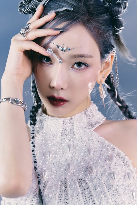 태연, 스튜디오 춤서 퍼포먼스…INVU 18일 공개