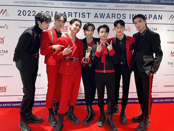 펜타곤, 2022 AAA 베스트 초이스 수상...사랑하는 유니버스 감사