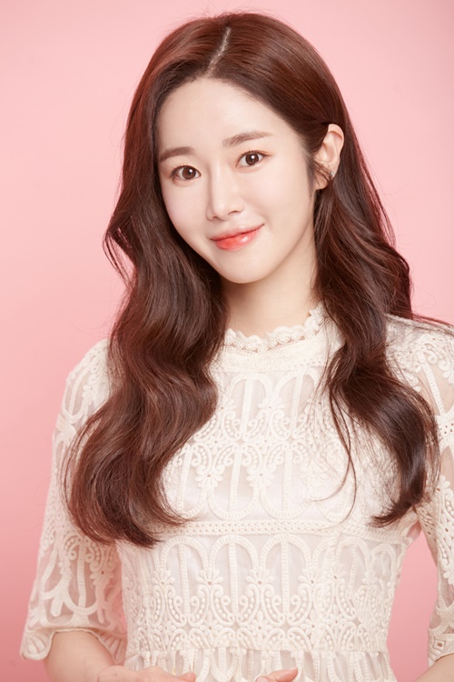 미드나잇 호러 송승하, 칸 국제 시리즈 페스티벌 참석...감동스럽다