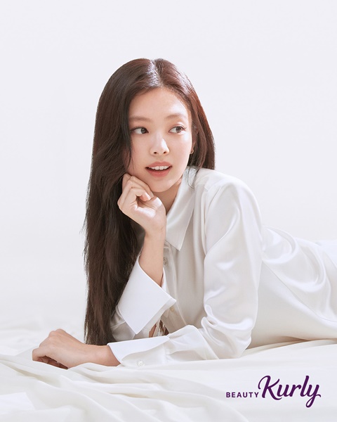 블랙핑크 제니, 뷰티컬리 FW 시즌 화보 세련된 분위기 구현