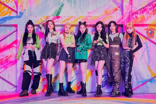 빌리, 데뷔 2주년...미스틱스토리 첫 걸그룹→글로벌 대세 도약