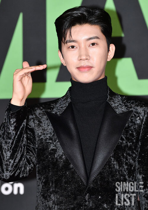 임영웅, 오늘도 건행! 4월 4주차 아이돌차트 평점랭킹 1위