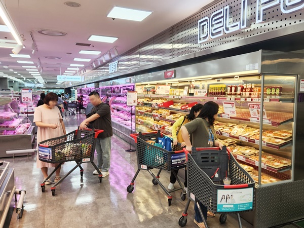 롯데마트, 연중 최저가 사과부터 한우 40% 할인